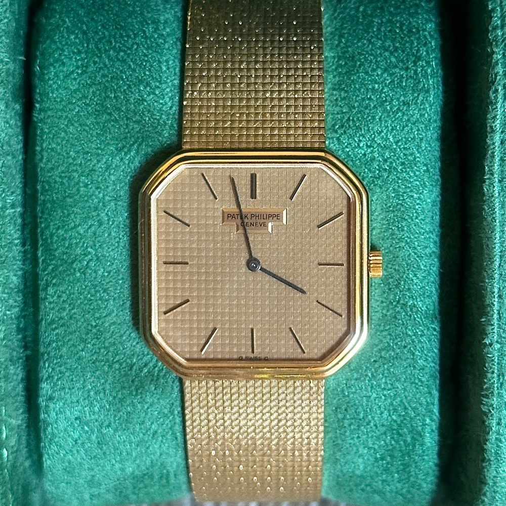 Patek Philippe Vintage 3854 Textured Gold Timepiece Cubitus Inspo